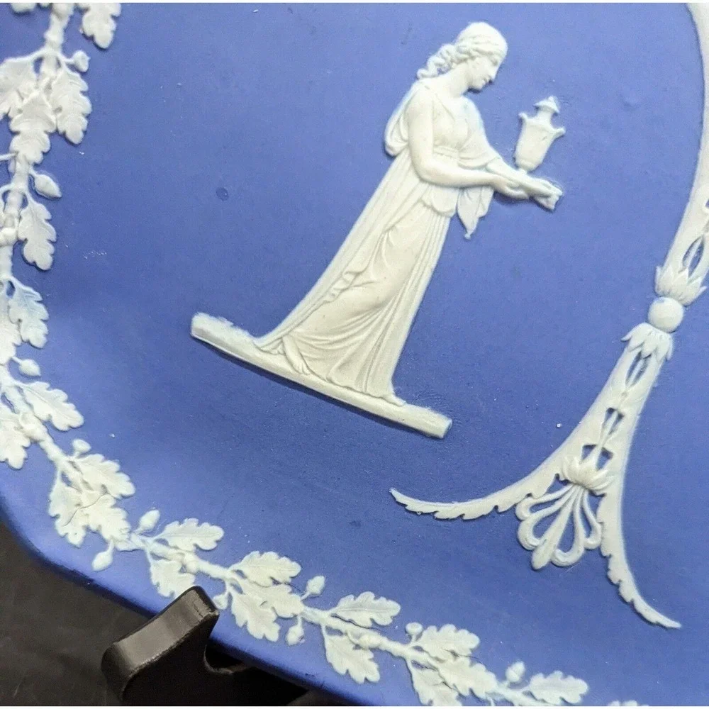Vintage Wedgwood Blue Jasperware 10.5